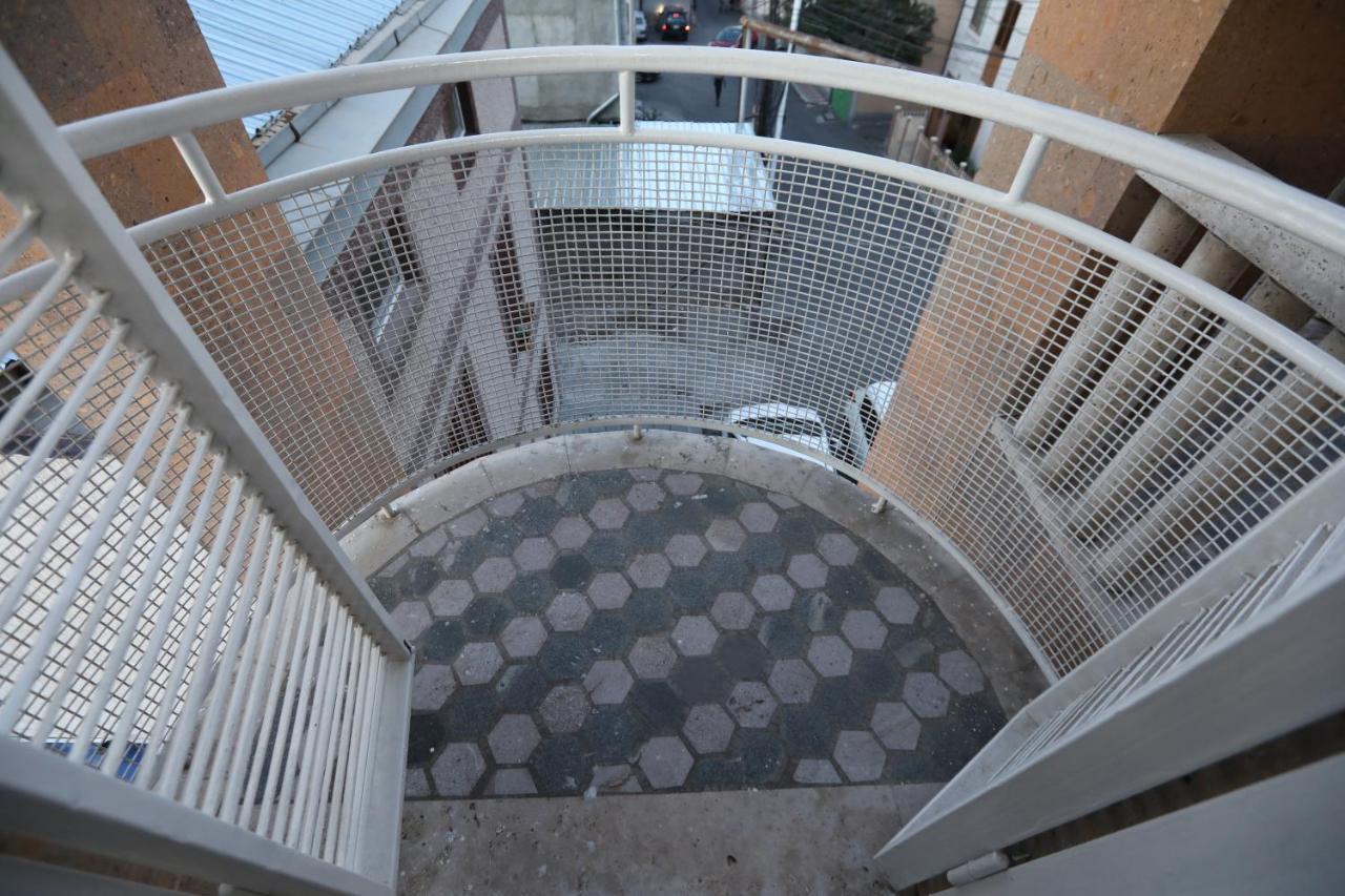 Alba Hotel Erevan Exterior foto